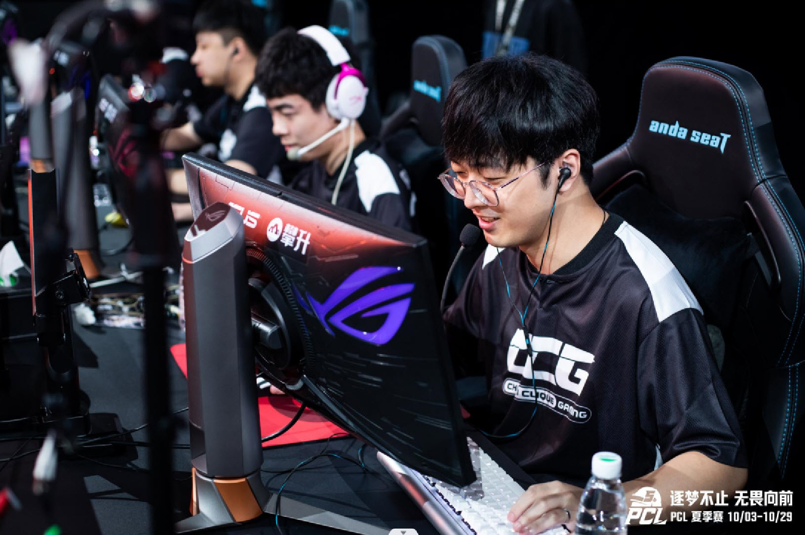 电子竞技联赛：线上激战正酣的简单介绍