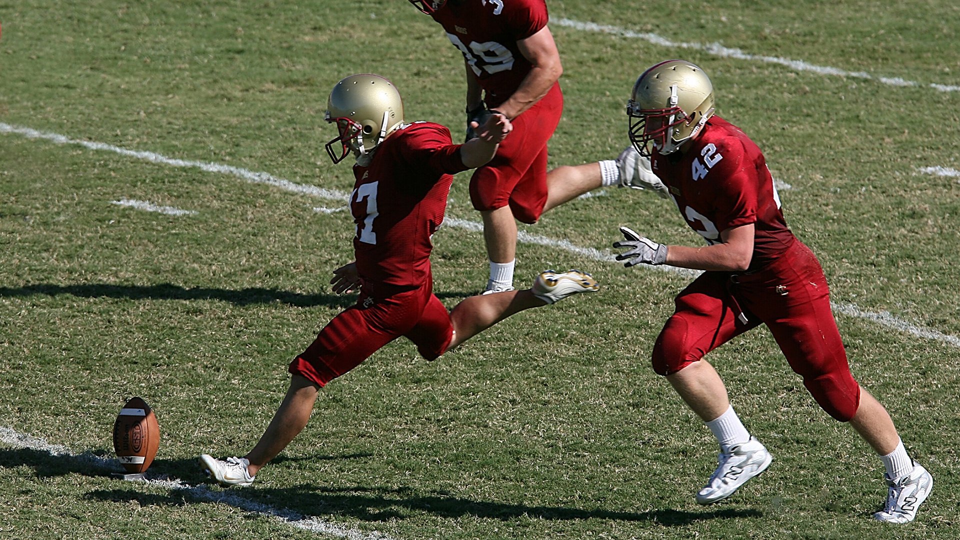 爱游戏app-意甲战术演变，球员分享赛前准备与场上调整经验，意甲的赛制